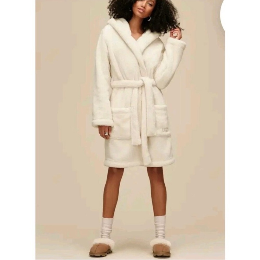 UGG Plush Hooded Robe in Cream